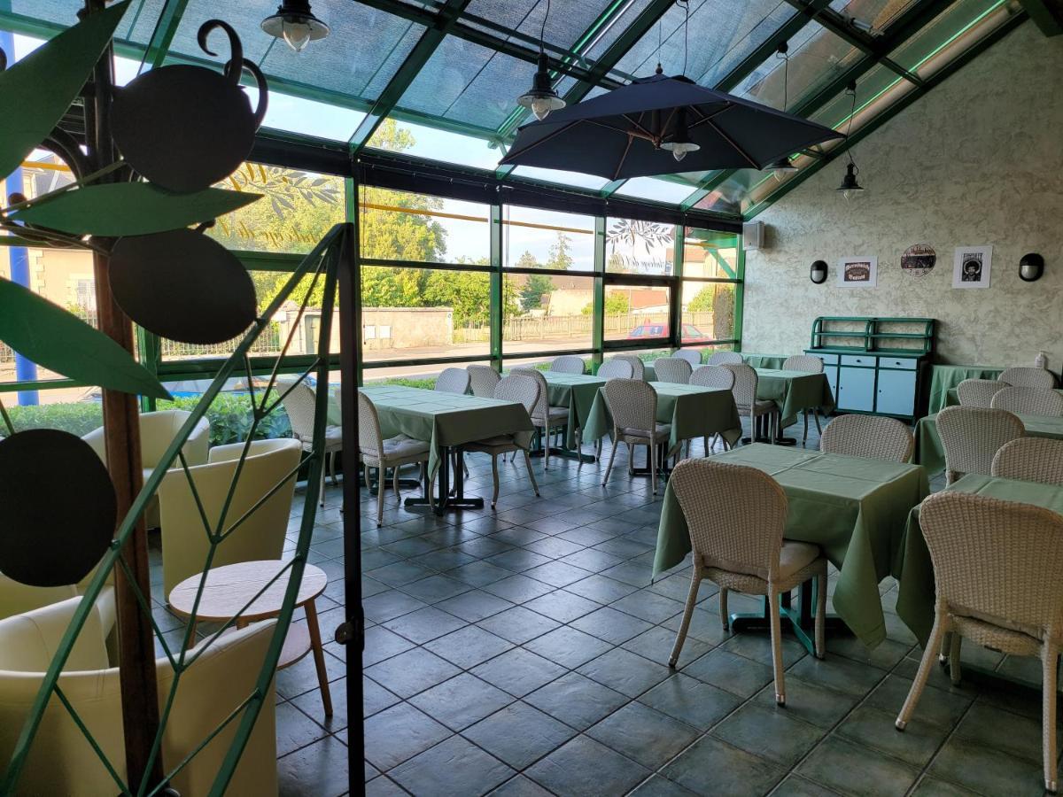 L'Auberge De L'Olive Dompierre-sur-Besbre Exterior photo